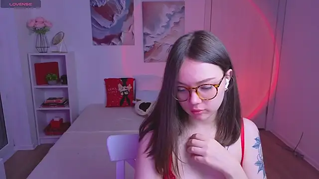 MilenaSaint online show from 10/23/25, 03:27