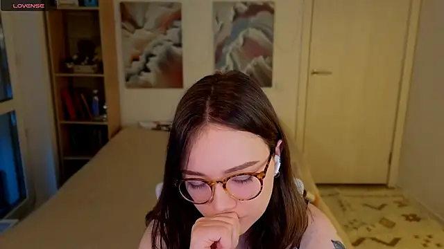 MilenaSaint online show from 04/16/26, 04:13