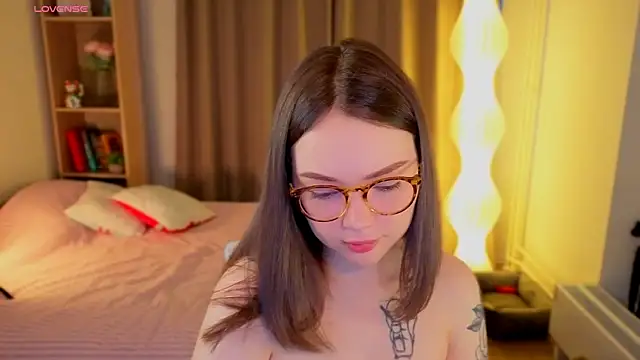 MilenaSaint online show from 03/25/26, 04:01