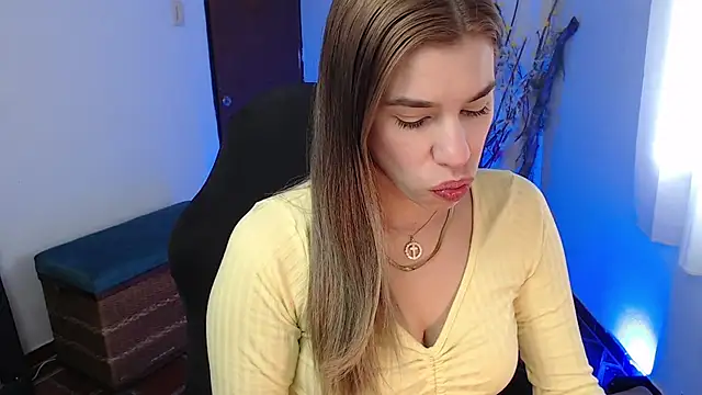 ms sofia x online show from 04/15/26, 04:22