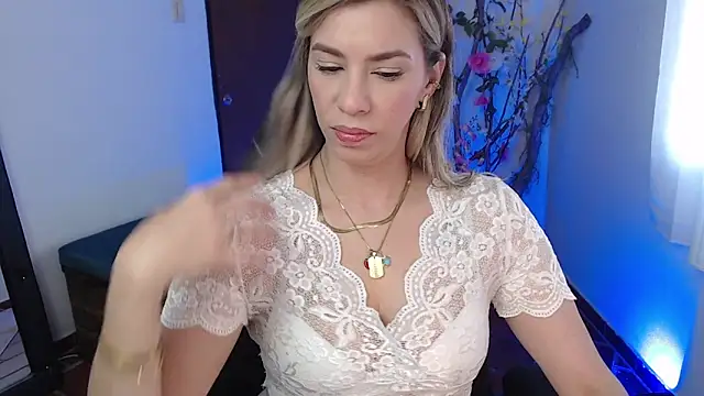 ms sofia x online show from 11/04/25, 03:27