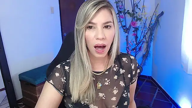 ms sofia x online show from 10/30/25, 03:20