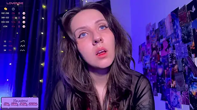 HotaruTomo online show from 10/29/25, 11:14