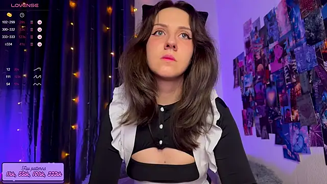 HotaruTomo online show from 10/27/25, 10:33