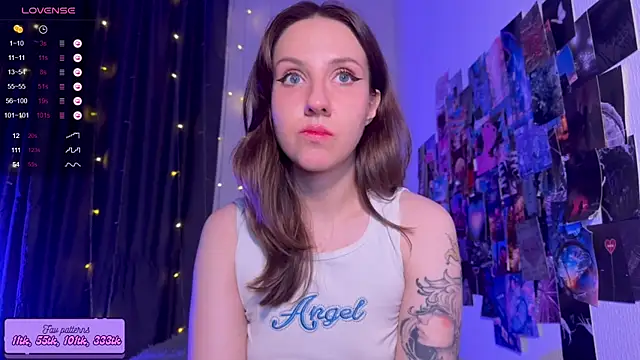 HotaruTomo online show from 11/19/25, 10:54