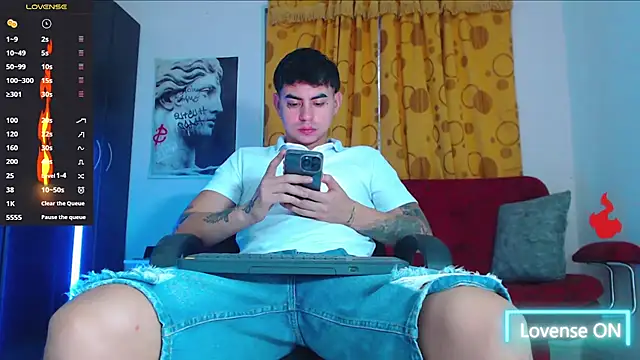 Snapshot of Lobito_xxxl chatting on 09/19/25, 09:19 Lobito xxxl online show from 09/19/25, 09:19