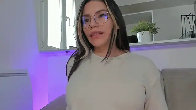 LalieFR online show from 01/19/25, 10:50