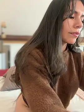 LalieFR online show from 03/27/26, 12:28