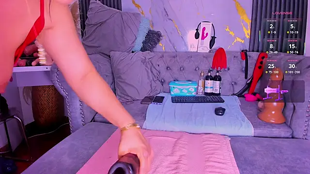 dailly hot online show from 02/08/26, 07:06