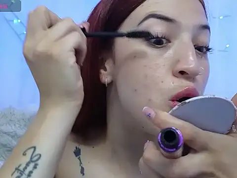 Snapshot of ninaa_fox chatting on 06/04/26, 06:56 ninaa fox online show from 06/04/26, 06:56