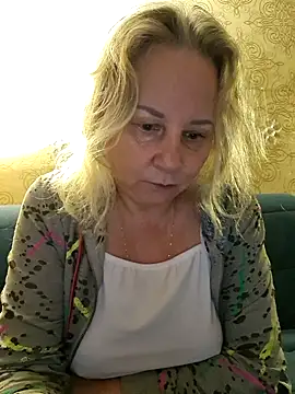 Snapshot of Janahotty chatting on 06/11/26, 12:12 Janahotty online show from 06/11/26, 12:12