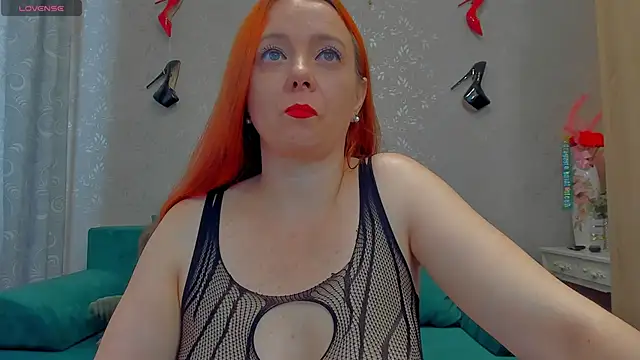 Snapshot of emilianna666 chatting on 09/11/25, 08:36 emilianna666 online show from 09/11/25, 08:36