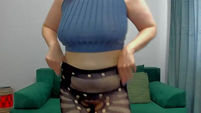 emilianna666 online show from 05/20/26, 11:40