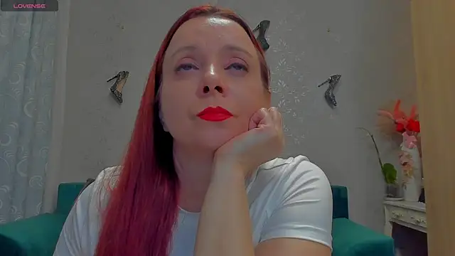 emilianna666 online show from 11/29/25, 01:44