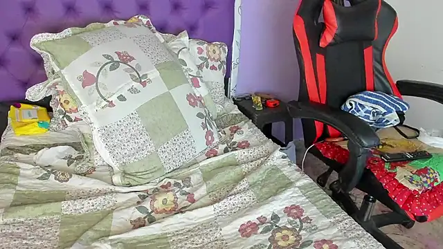 Margoth clain online show from 01/10/26, 02:45