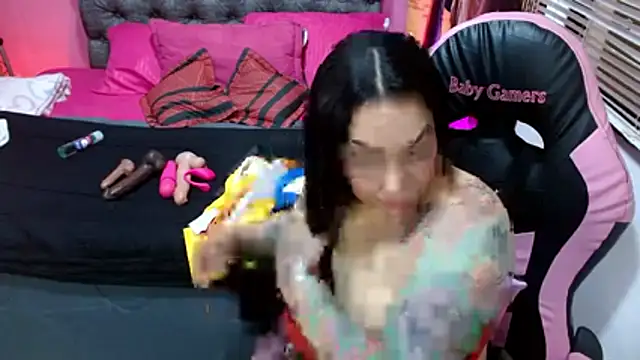 JEENEVIEVE online show from 06/21/26, 06:57