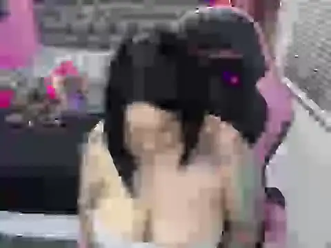 Snapshot of JEENEVIEVE chatting on 09/28/25, 06:26 JEENEVIEVE online show from 09/28/25, 06:26