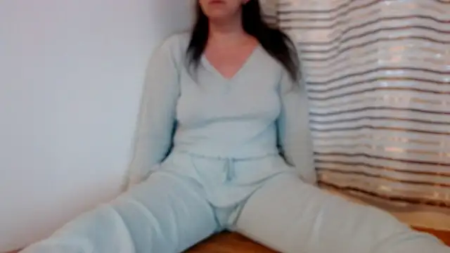 Snapshot of SofiaLenis chatting on 06/10/26, 11:44 SofiaLenis online show from 06/10/26, 11:44
