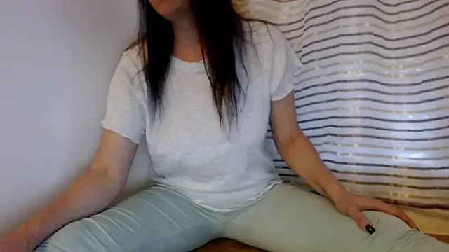 Snapshot of SofiaLenis chatting on 07/17/26, 01:19 SofiaLenis online show from 07/17/26, 01:19