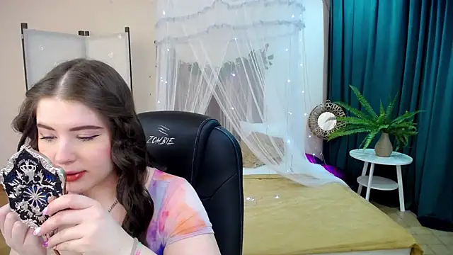 NicoleFoxery online show from 03/04/25, 03:22