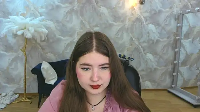 NicoleFoxery online show from 10/04/25, 03:41
