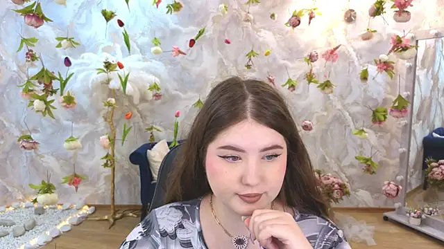 NicoleFoxery online show from 06/27/26, 06:25