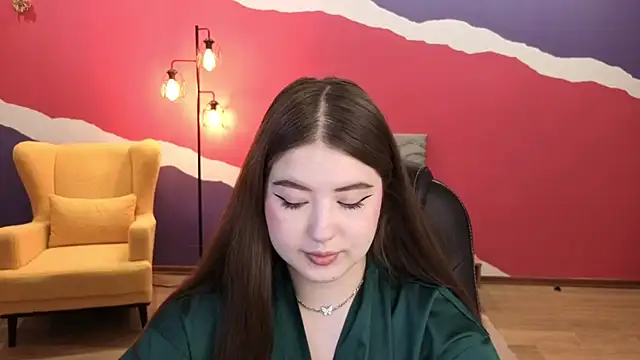 NicoleFoxery online show from 10/11/25, 06:20