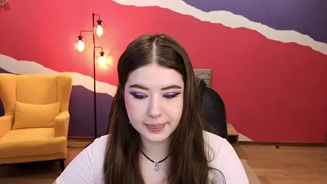 NicoleFoxery online show from 10/18/25, 06:21
