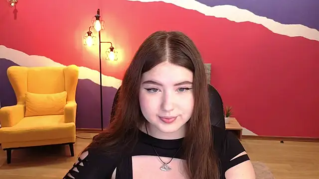 NicoleFoxery online show from 11/18/25, 03:21