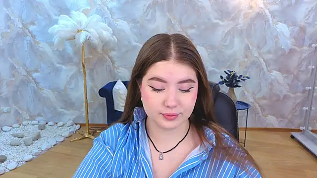 NicoleFoxery online show from 12/05/25, 06:17