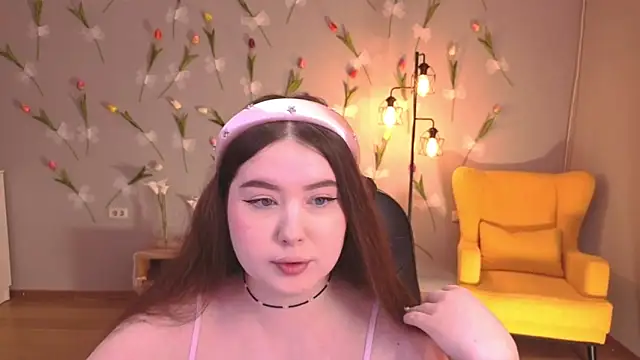 NicoleFoxery online show from 04/19/26, 06:21