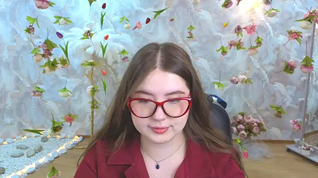 NicoleFoxery online show from 04/05/26, 06:25