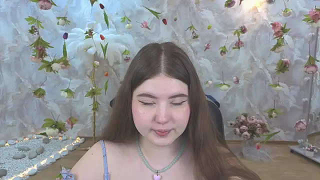 NicoleFoxery online show from 05/10/26, 06:21