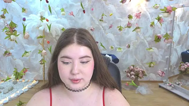 NicoleFoxery online show from 05/18/26, 06:23