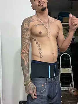 Snapshot of Prettyboiflaco chatting on 03/08/25, 09:06 Prettyboiflaco online show from 03/08/25, 09:06