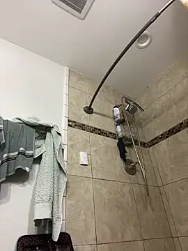 Snapshot of Prettyboiflaco chatting on 09/19/25, 03:21 Prettyboiflaco online show from 09/19/25, 03:21