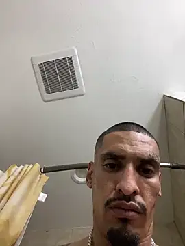 Snapshot of Prettyboiflaco chatting on 03/08/25, 02:12 Prettyboiflaco online show from 03/08/25, 02:12