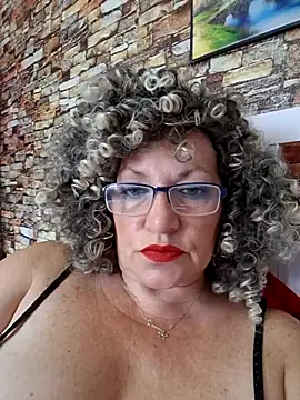 Hot Azaleea online show from 07/01/26, 06:14