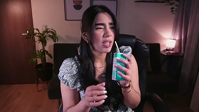 Isabella dior online show from 04/08/26, 06:42