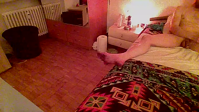 Snapshot of Platinum211 chatting on 01/09/25, 08:03 Platinum211 online show from 01/09/25, 08:03