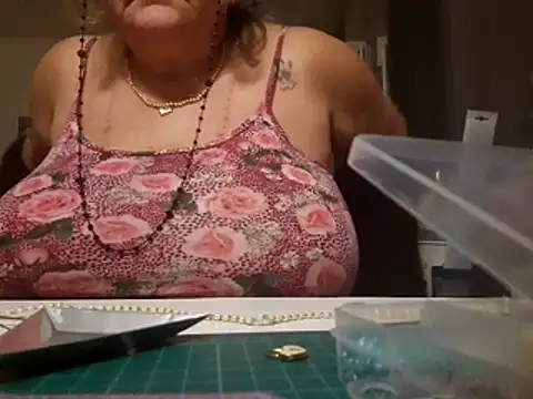 INFINITY110570 online show from 04/22/26, 08:04