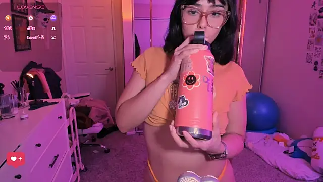 Evie-Luna online show from 05/02/26, 03:56
