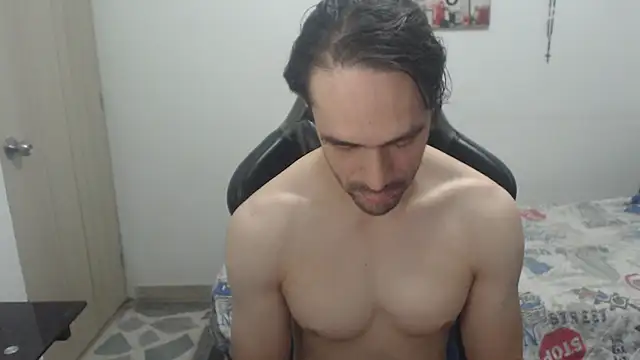 Snapshot of samuelgarcia_ chatting on 06/30/26, 01:05 samuelgarcia online show from 06/30/26, 01:05
