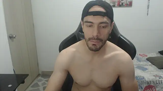 Snapshot of samuelgarcia_ chatting on 07/27/26, 07:15 samuelgarcia online show from 07/27/26, 07:15