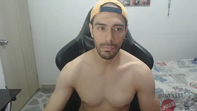 Snapshot of samuelgarcia_ chatting on 07/05/26, 01:43 samuelgarcia online show from 07/05/26, 01:43