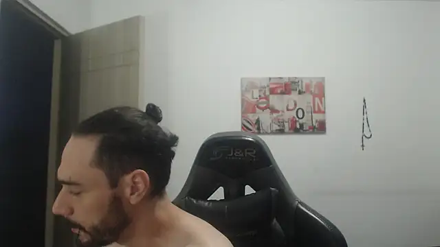 samuelgarcia  online show from 12/17/25, 07:46