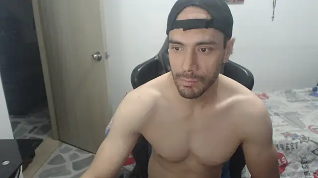 Snapshot of samuelgarcia_ chatting on 06/25/26, 07:24 samuelgarcia online show from 06/25/26, 07:24