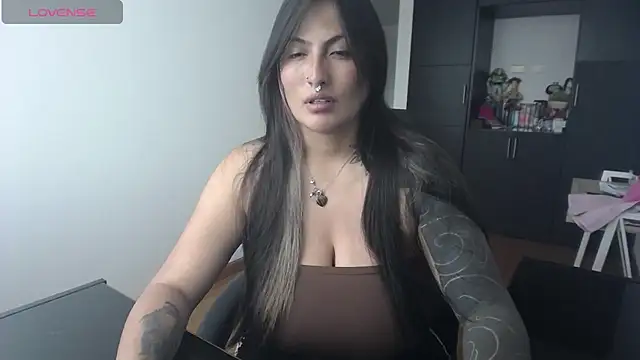 michell fun23 online show from 10/26/25, 05:13