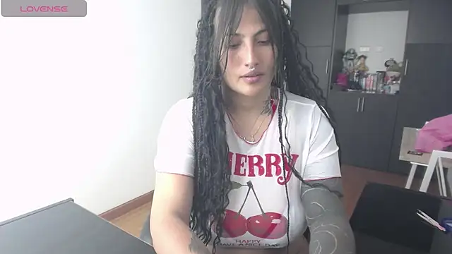 michell fun23 online show from 10/05/25, 02:52