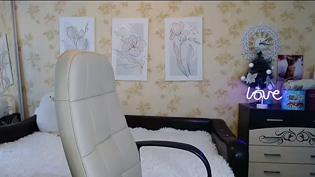 Snapshot of SindyXNiksy chatting on 12/19/24, 11:07 SindyXNiksy online show from 12/19/24, 11:07